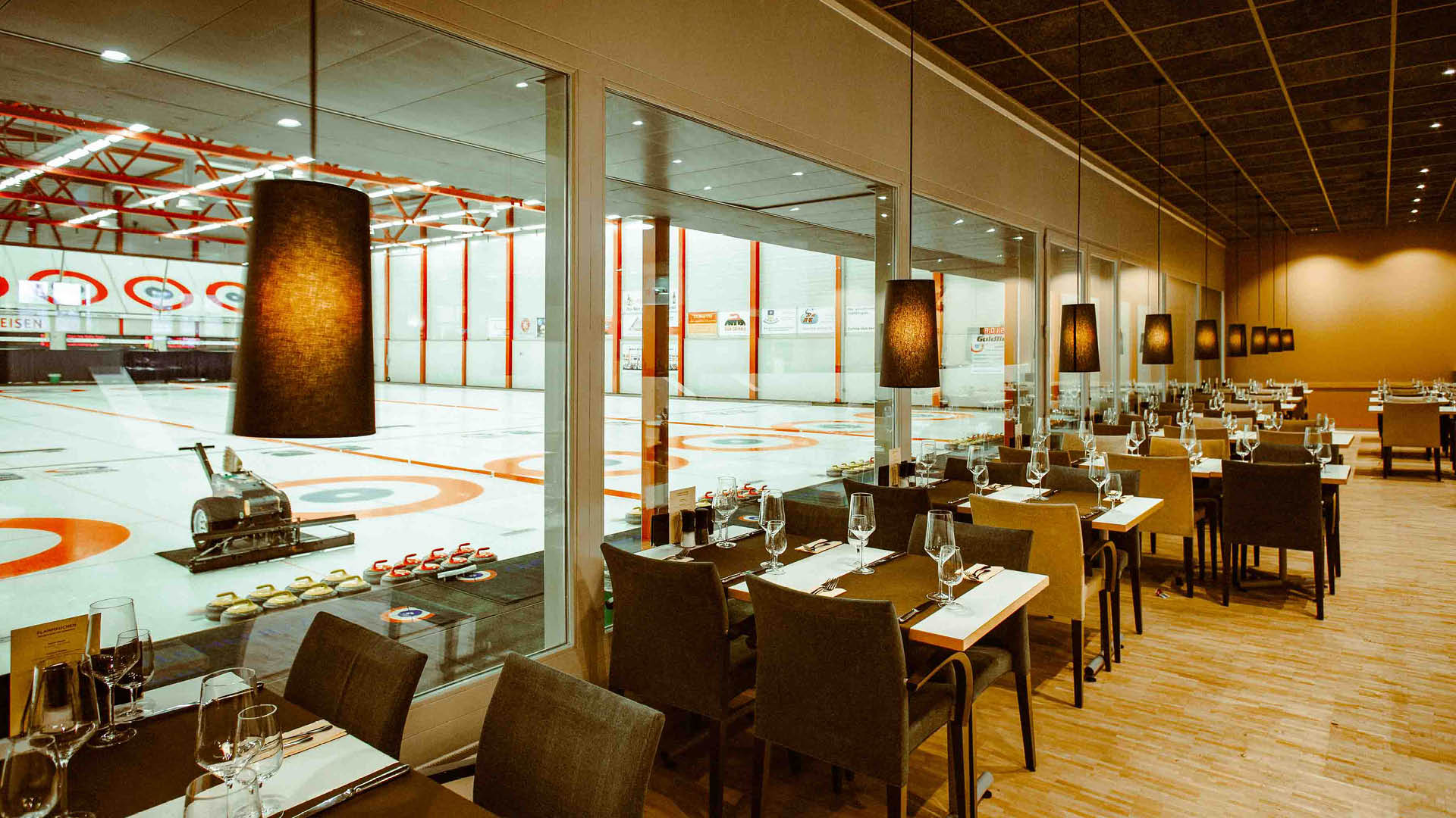 Restaurant & Bar Caledonia